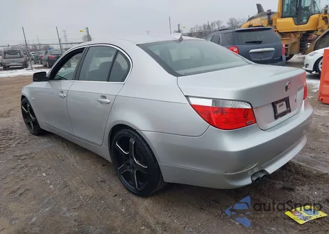 2007 BMW 530Xi z USA, uszkodzony, nr VIN WBANF73597CU23184